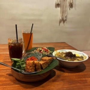 Labuan Bajo et le parc national de Komodo 🇮🇩.#Indonesia #landscape #komodo